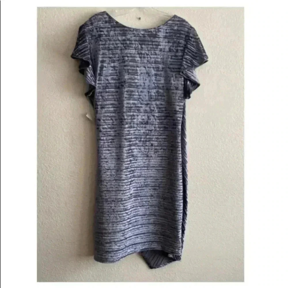 🆕Plus-Size Velvet Wrap Dress 2X Grey🆕 - Picture 4 of 12